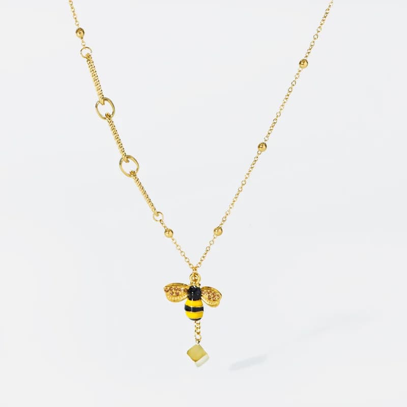 Bee Pendant Clavicle Chain Necklace