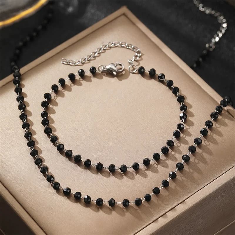 Conjunto de Colar e Pulseira com Contas Pretas