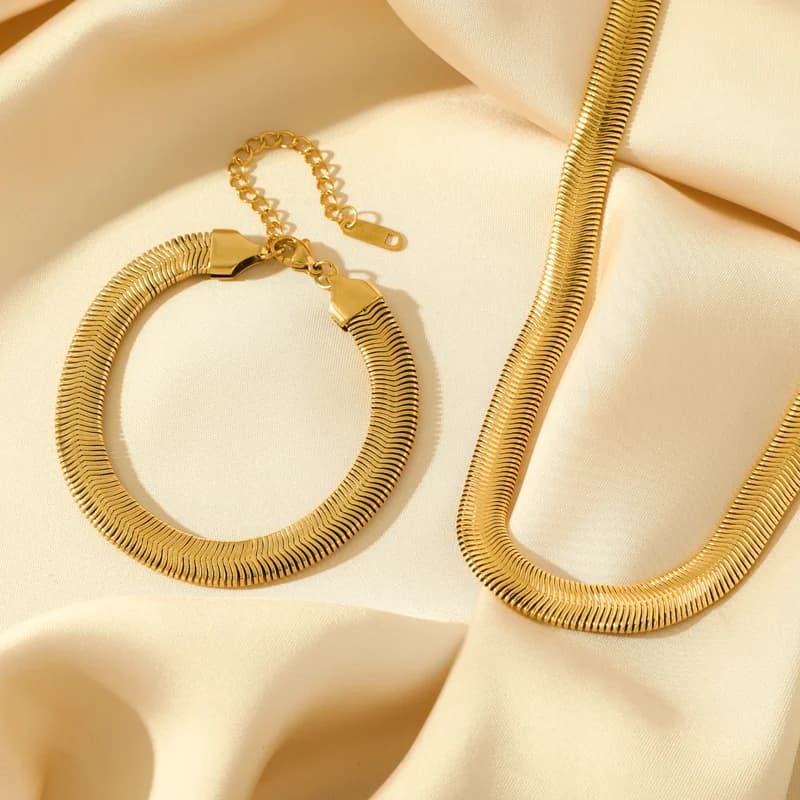 Conjunto de Colar e Pulseira Grossa em Corrente Cobra Aço Inoxidável 316L Dourado