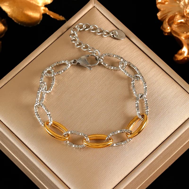 Pulseira de Corrente com Elo Oval e Fecho Toggle, Aço