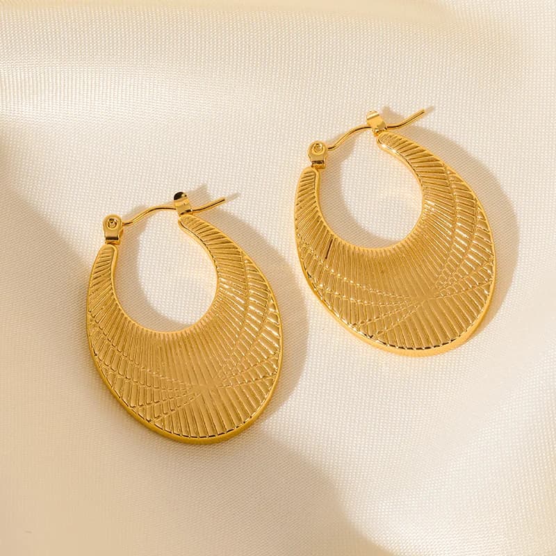 Brincos Aro com Superfície Plissada, Aço Inoxidável Dourado
