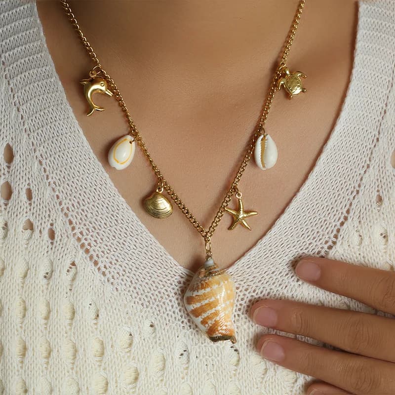 Colar com Pingente de Concha e Estrela do Mar, Estilo Oceano