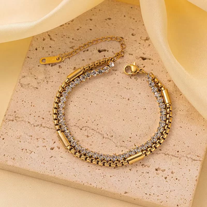 Pulseira de Aço Inoxidável Dourada com Zircônia em Camada Dupla