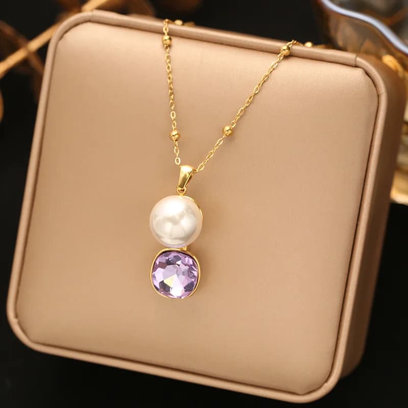 Colar com Pingente Quadrado Grande de Cristal Zircônia
