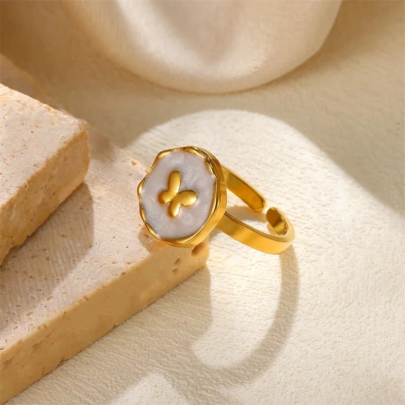 Anel Aberto com Pingente Banhados a Ouro 18K