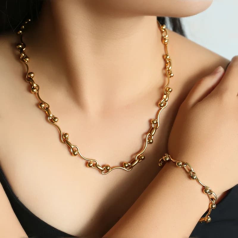 Conjunto Artesanal de Colar e Pulseira com Contas Redondas