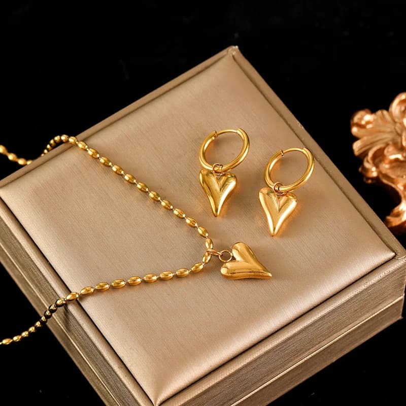 Conjunto de Colar e Brincos Coração Amor, Prata