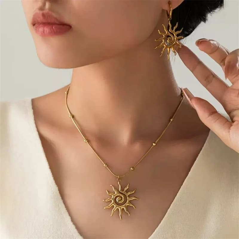 Conjunto de Colar e Brincos Sol Vintage