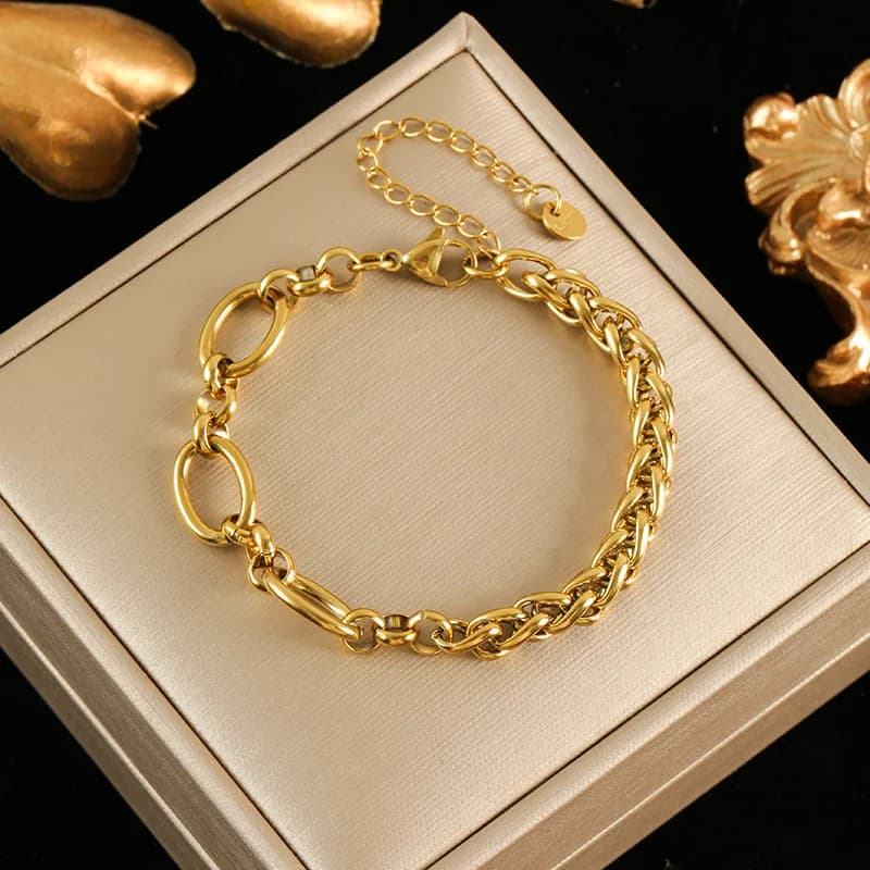 Conjunto de Colar e Pulseira Corrente Assimétrica, Dourado
