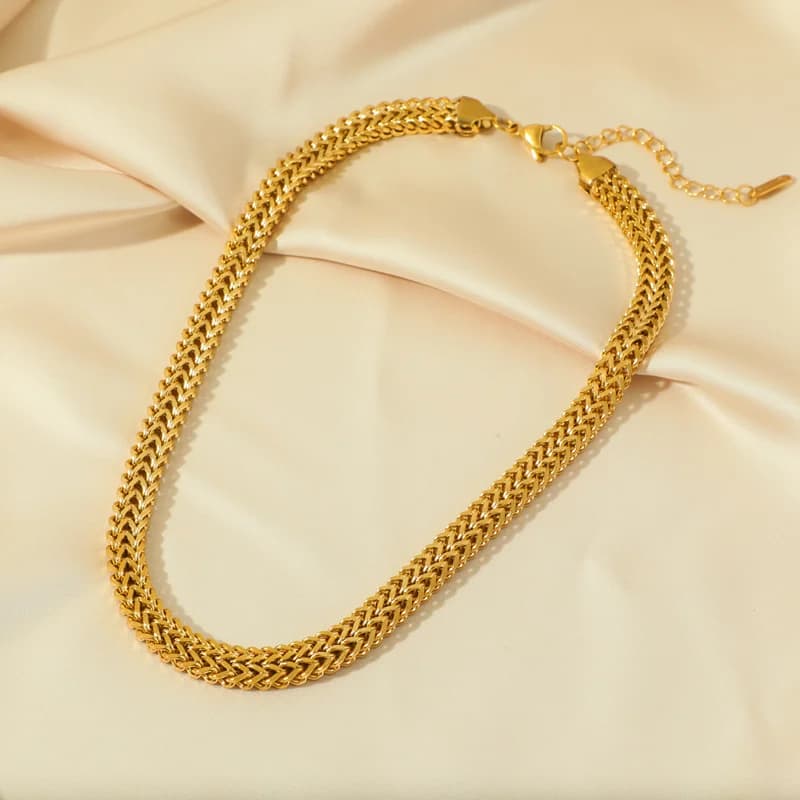 Conjunto de Choker e Pulseira de Corrente Grossa Dourada